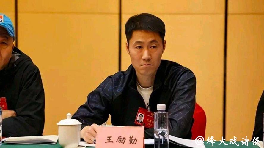 6人离队!3选1悬念拉满,国乒男队重建谁能扛起王励勤期待? 6人离队!3选1悬念拉满,国乒男队重建谁能扛起王励勤期待?